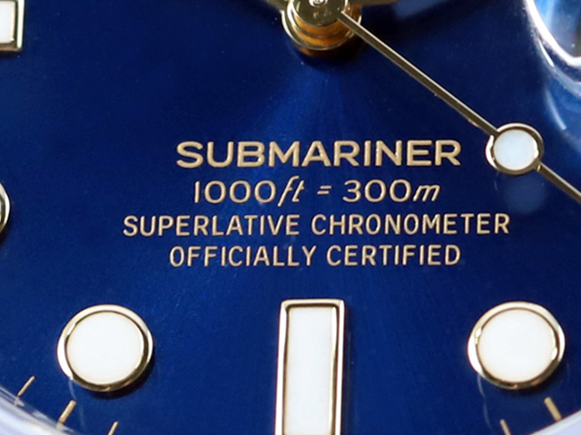 ロレックス　サブマリーナー【青サブRef.116613LB】の文字盤に存在する「ツヤあり」と「ツヤなし」