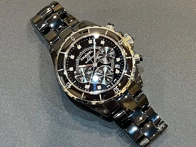 シャネル  J12　H2419を愛知県のお客様より買取いたしました